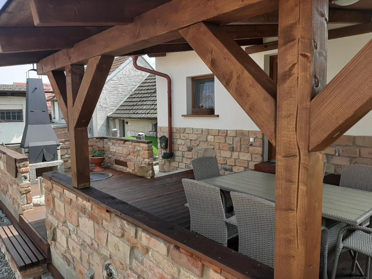 Apartamento U Mateje Mutěnice Exterior foto